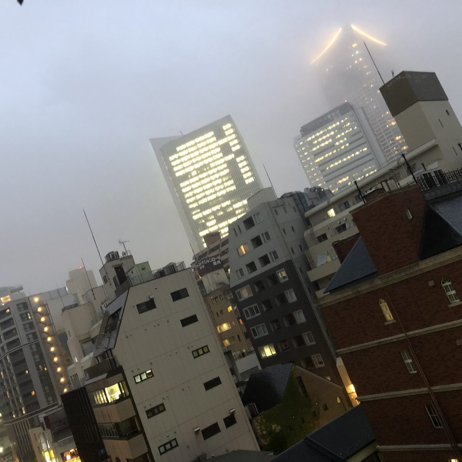 雨降る金曜はバーボンを片手に自分を見つめなおしてみる