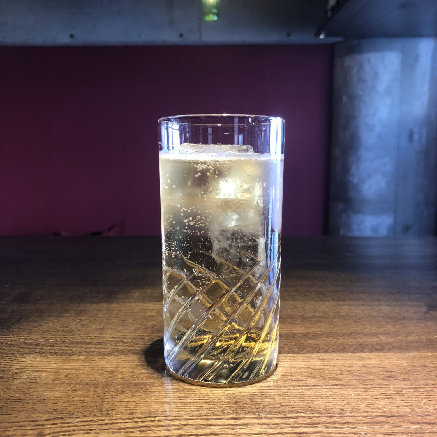 バーボンウイスキーはちょいソーダで飲む