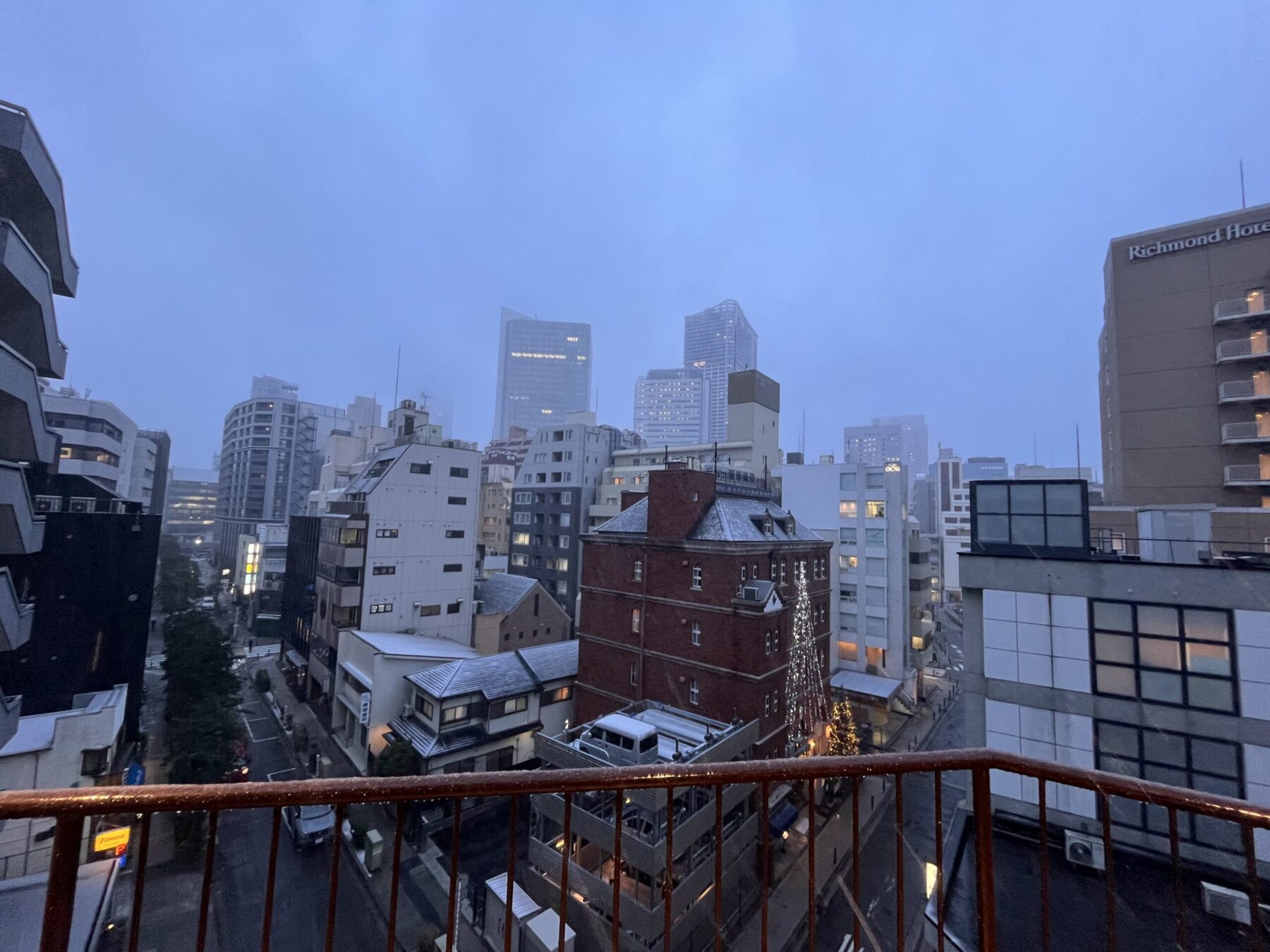 雪が降り始めましたが…